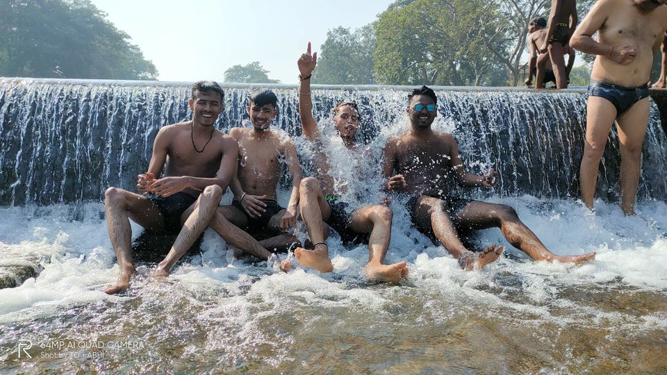 Photo of ' चित्रकूट ' :- नदी के तीरे और पर्वतों से घिरी एक आध्यात्मिक नगरी by Vineet Singh