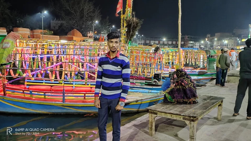 Photo of ' चित्रकूट ' :- नदी के तीरे और पर्वतों से घिरी एक आध्यात्मिक नगरी by Vineet Singh