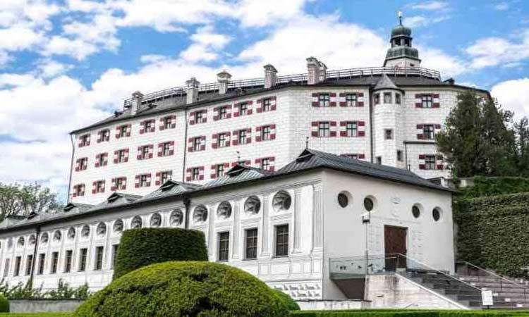 Photo of Innsbruck in summer 3/5 by TinaGeller
