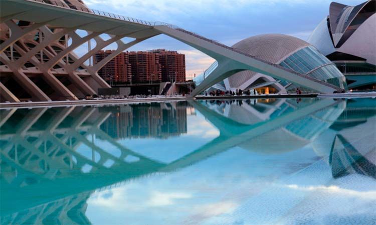 Photo of City of Arts and Sciences - Valencia 4/5 by TinaGeller