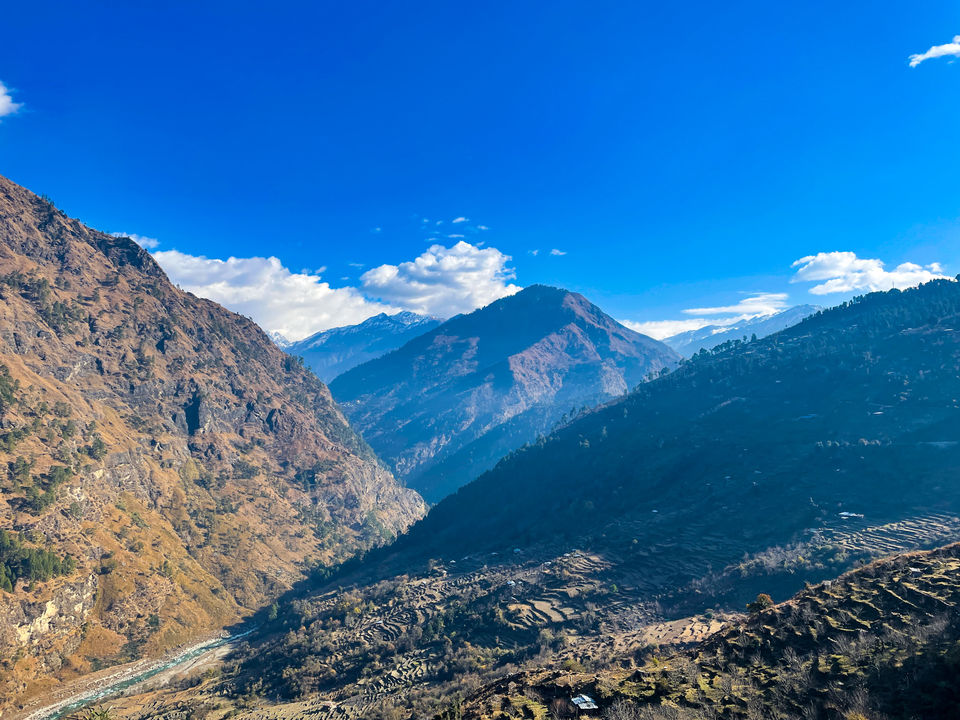 Photo of Kedarkantha, Sankri - Unlike any other remote Himalayan village in Uttarakhand by Rishabh Dey