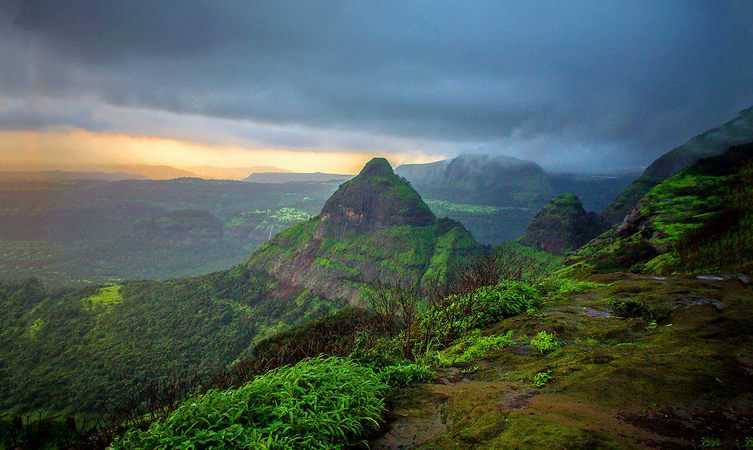 Photo of 10 Places To Visit In Lonavala That Are Too Cool To Miss! by Varsha Banerjee (Crazy Jetsetters)