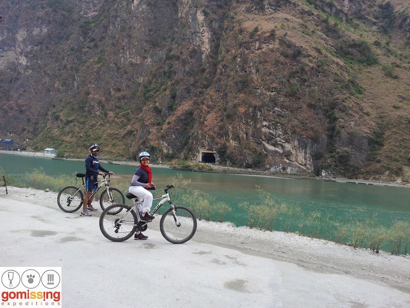 Photo of Easy downhill cycling from Jalori pass, HP 4/5 by Gomissing Expeditions Pvt. Ltd.