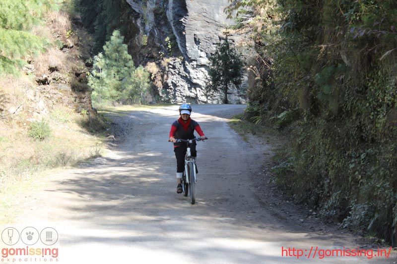 Photo of Easy downhill cycling from Jalori pass, HP 5/5 by Gomissing Expeditions Pvt. Ltd.