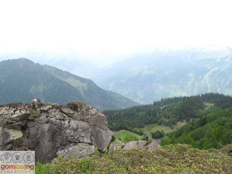 Photo of The adventure trail to Khanpari – Lama dug trek 4/5 by Gomissing Expeditions Pvt. Ltd.