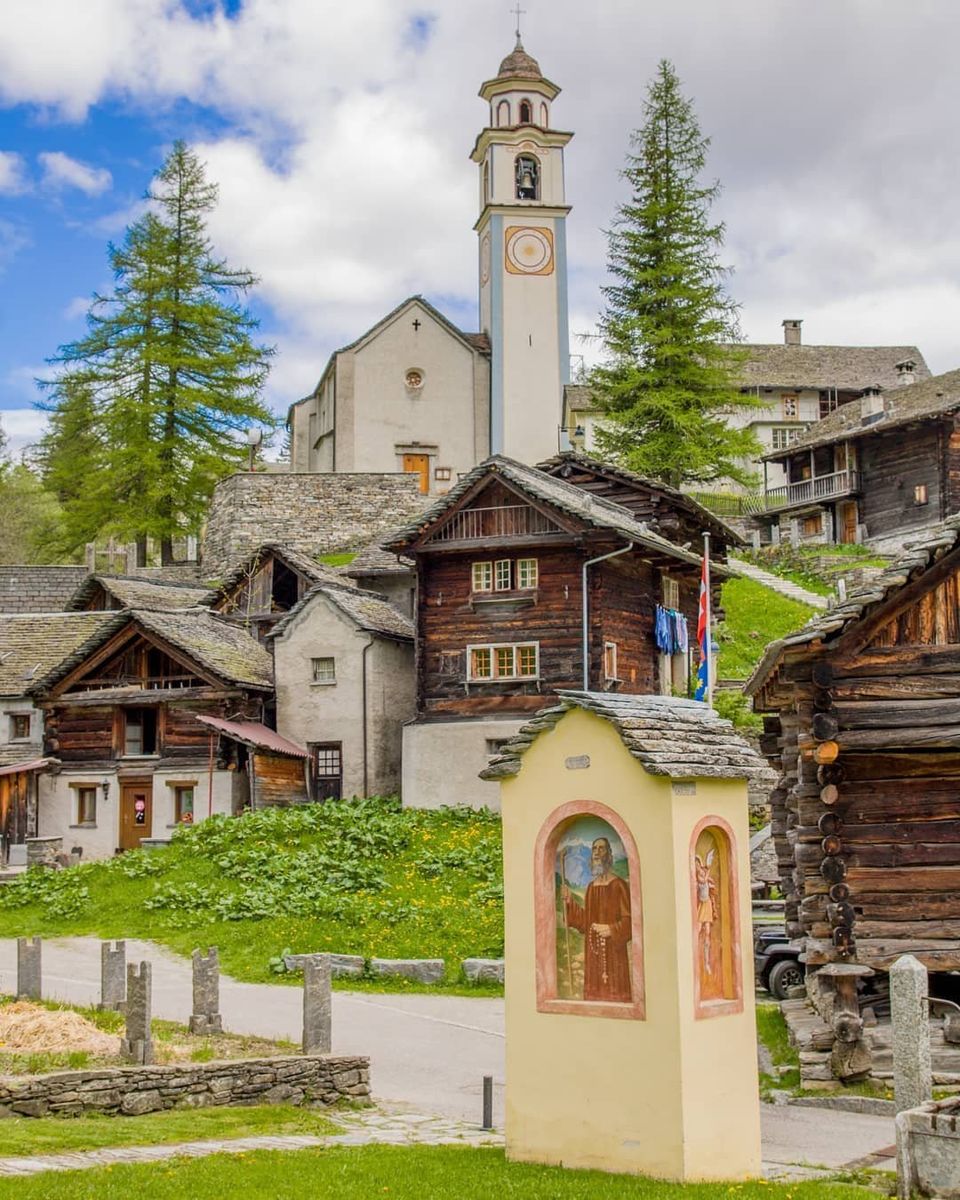 Photo of Switzerland by Pooja Tomar Kshatrani