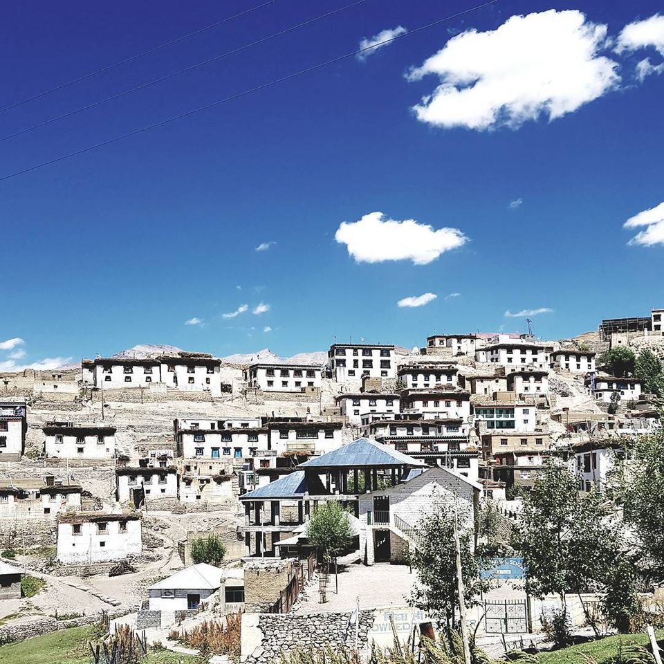Photo of किसी जन्नत से कम नहीं है हिमाचल प्रदेश का यह जादूई गाँव,यहाँ की खूबसूरती कर देगी आपको भी अचंभित by Pooja Tomar Kshatrani