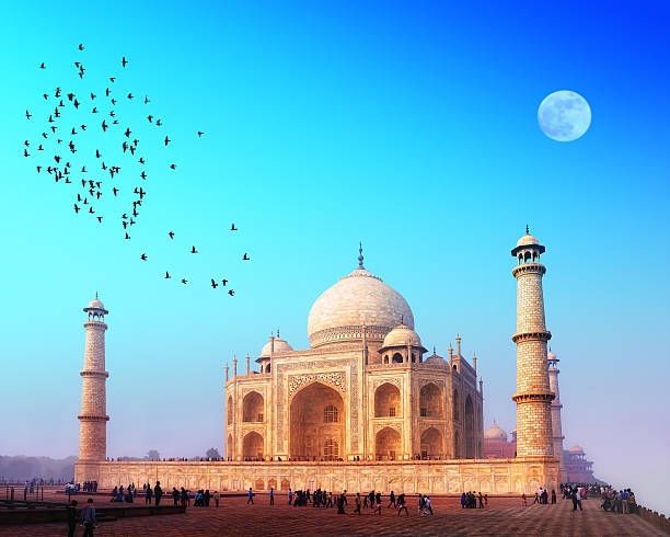 Photo of पर्यटक अब चांदनी रात में भी कर सकेंगे ताजमहल का दीदार, जानें क्या हैं नए नियम- by Pooja Tomar Kshatrani