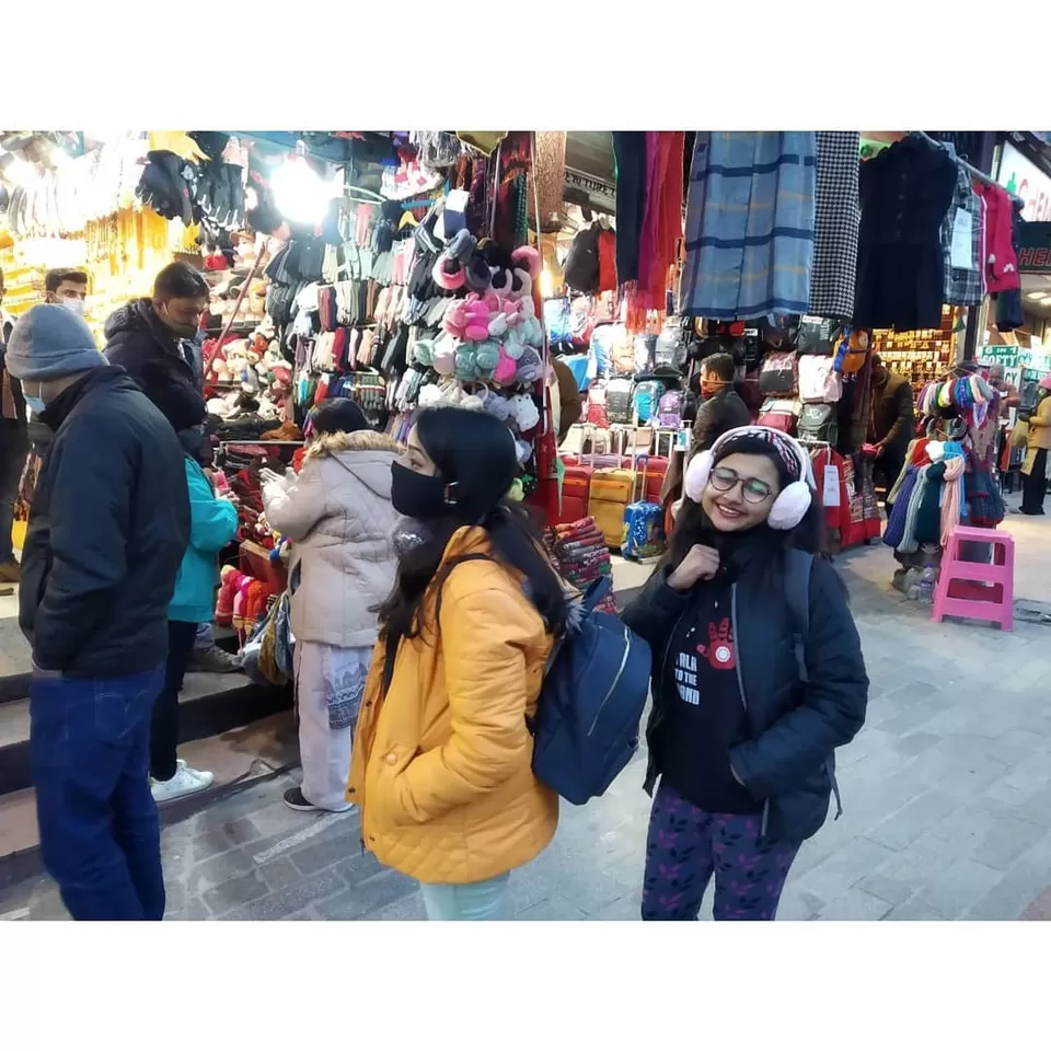 Photo of Manali Mall Market, Mall Road, Siyal, Manali, Himachal Pradesh, India by Laila Chakraborty