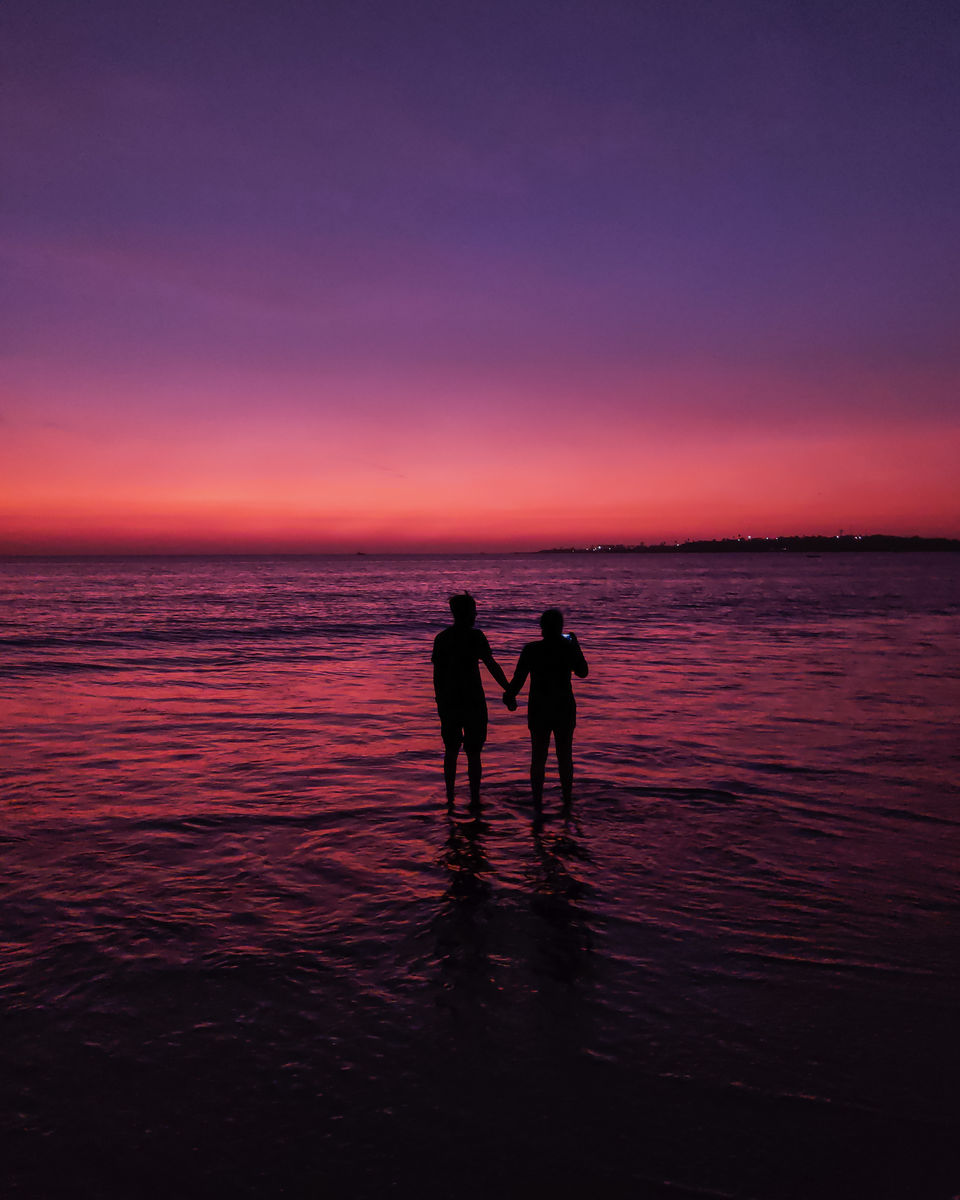 Photo of Versova Beach, Mumbai by Aakash Vishwakarma