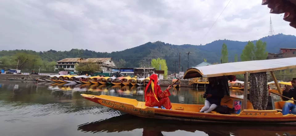 Photo of Dal Lake by Priya Kotecha