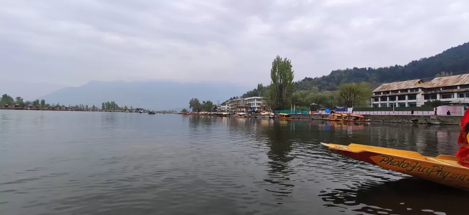 Photo of Dal Lake by Priya Kotecha