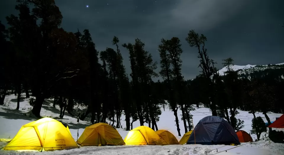 Photo of Kedarkantha Base Camp, Singtur Range, Uttarakhand, India by Baaromaas Travel