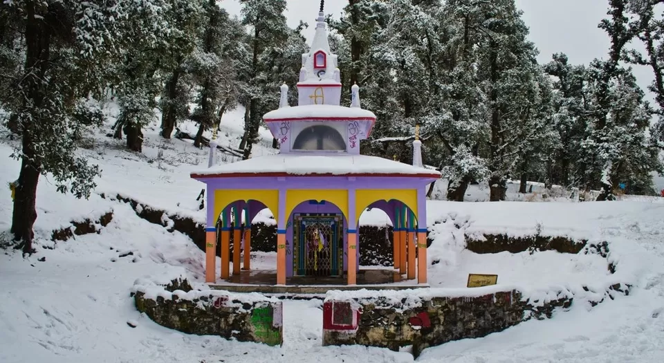 Photo of Dehradun, Uttarakhand, India by Baaromaas Travel