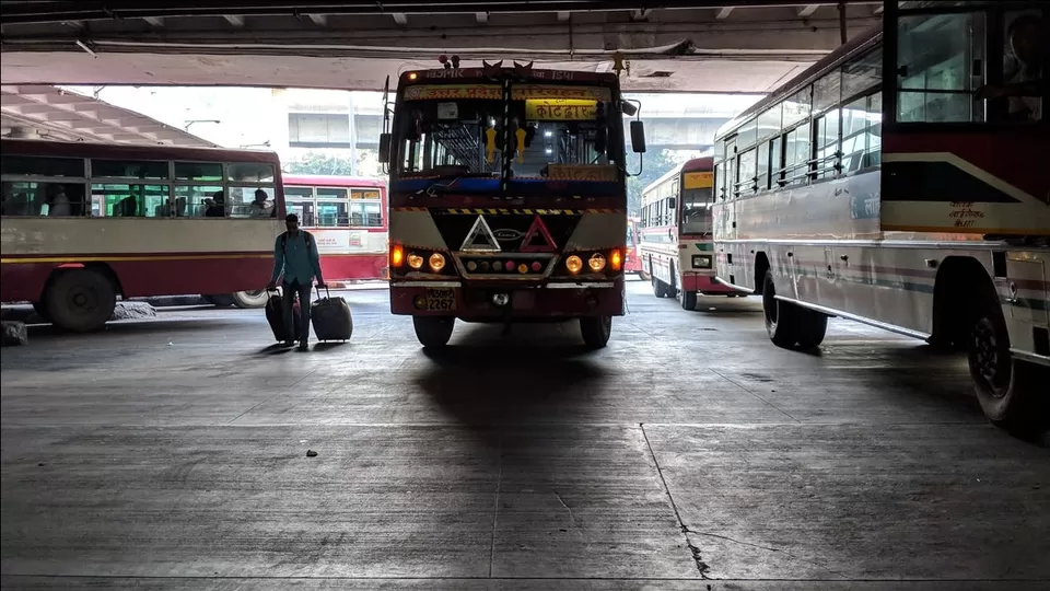 Photo of Inter State Bus Terminal, Kashmere Gate by Roaming Mayank