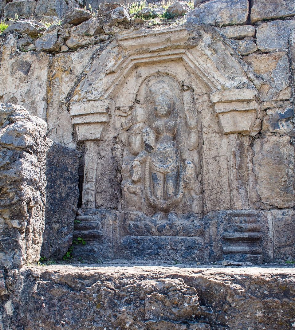 Photo of मार्तण्ड सूर्य मंदिर, अनंतनाग, कश्मीर by Roaming Mayank