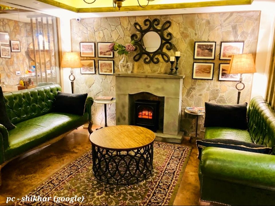 Photo of Café LakeSide by Roaming Mayank