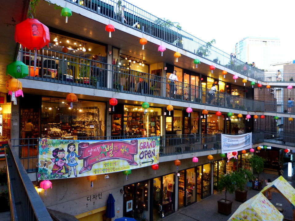Photo of Gwanhun-dong, Seoul, South Korea by Anvi