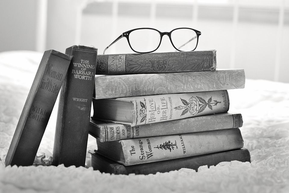 Photo of Holiday Reading List: The Best Books To Choose For Your Next Vacation 1/8 by Priyam Bagga