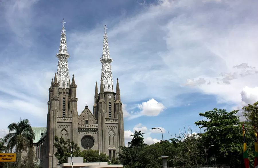 Photo of Jakarta Cathedral, Pasar Baru, Jakarta, Indonesia by Josh Cahill