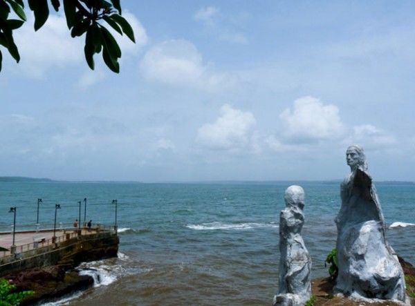 Photo of Lover's Paradise of Goa..DONA PAULA BEACH of NORTH GOA..a romantic gateway. by Sohini Roy Mitra/ TravelbagMitra/