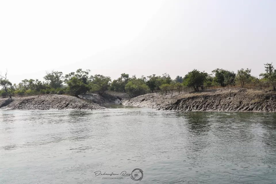 Photo of Godkhali Ferry Ghat Rest Point, State Highway 3, Mazidbari, West Bengal, India by Debanjan Ray