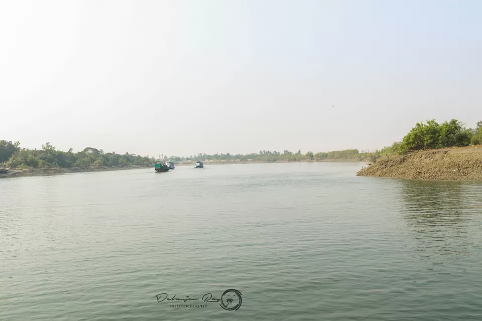 Photo of Godkhali Ferry Ghat Rest Point, State Highway 3, Mazidbari, West Bengal, India by Debanjan Ray
