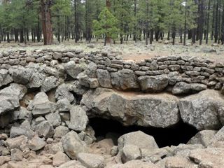 Photo of Three places to hike in a Lava Cave 2/3 by Justin