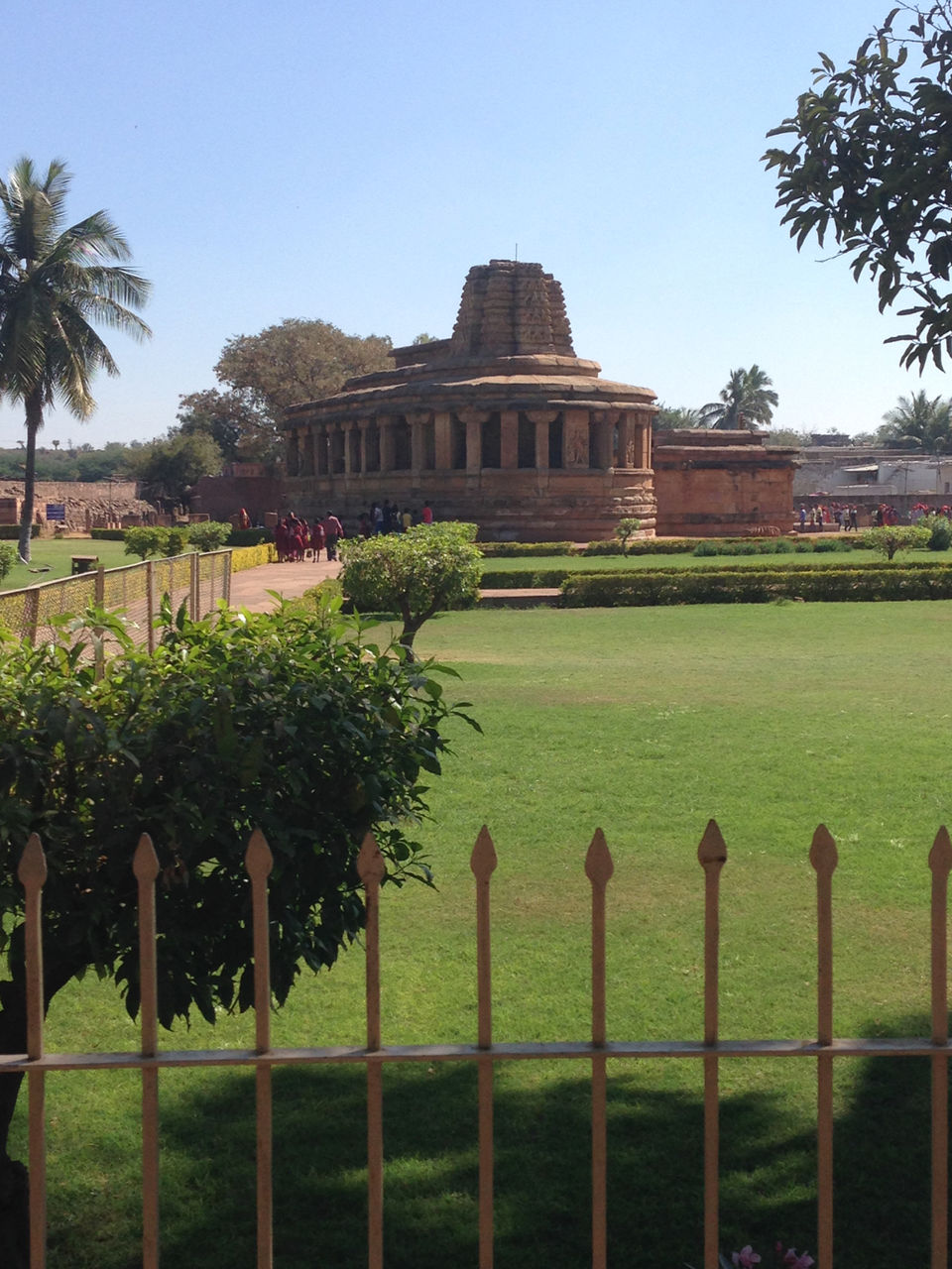 Photo of Don't worry be hampi by Narayanan Jayaraman