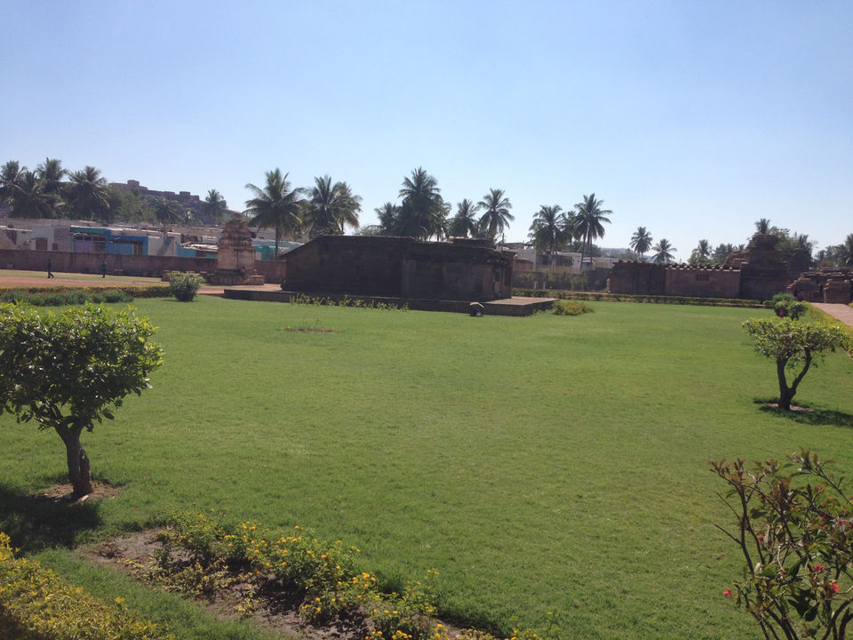 Photo of Don't worry be hampi by Narayanan Jayaraman