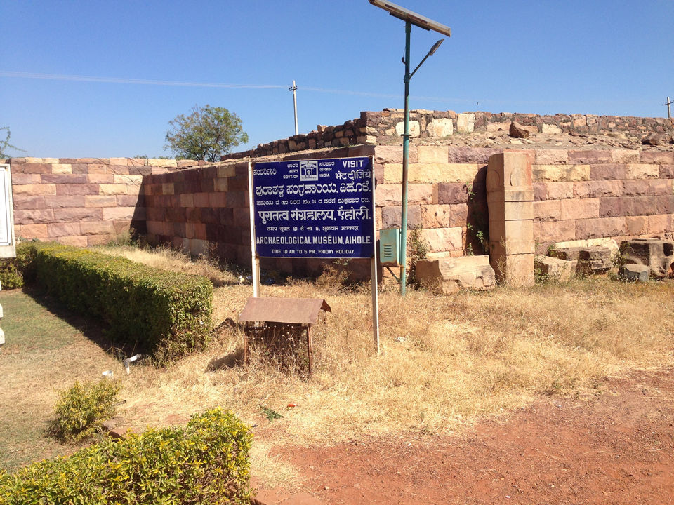 Photo of Don't worry be hampi by Narayanan Jayaraman