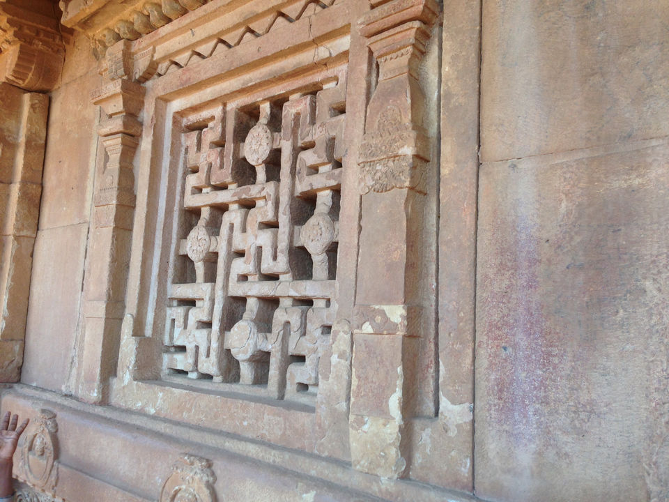 Photo of Don't worry be hampi by Narayanan Jayaraman