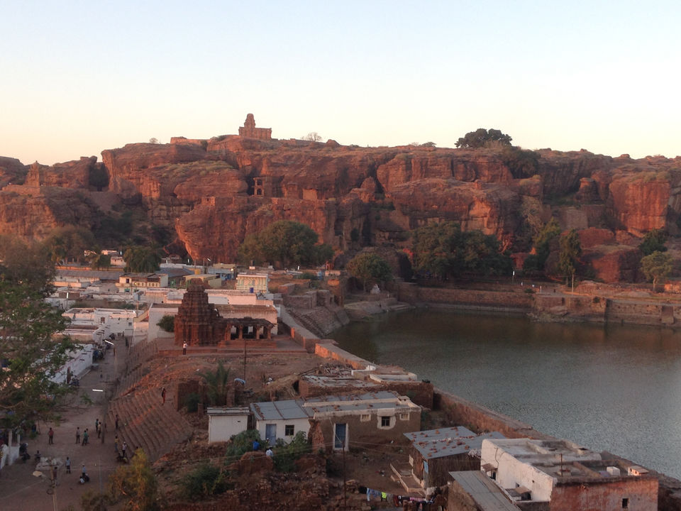 Photo of Don't worry be hampi by Narayanan Jayaraman
