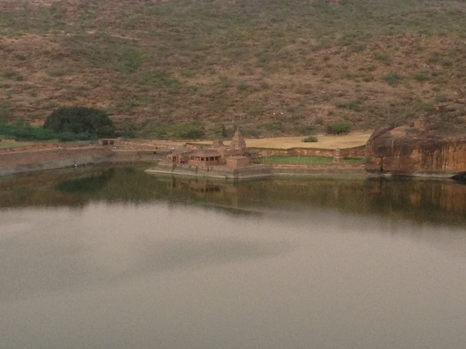 Photo of Don't worry be hampi by Narayanan Jayaraman