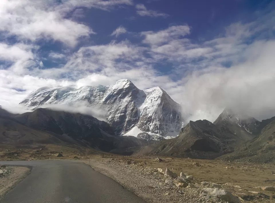 Photo of Gurudongmar Road, Thangu, Thangu Valley, Sikkim, India by Adnan Taher