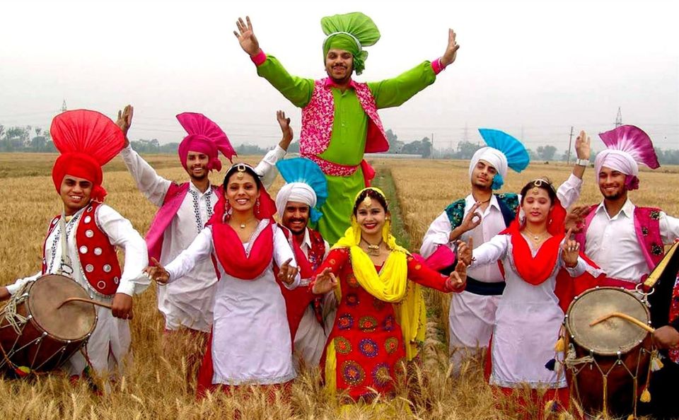 Photo of 10 Ways To Spot A Punjabi While Travelling 9/11 by Prateek Dham