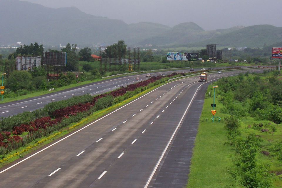 Photo of Mumbai Highway, JJC Colony, Pune, Maharashtra, India by Prateek Dham