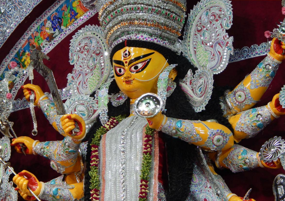 10 Grandest Durga Puja Pandals In Kolkata Where You Can Meet Maa