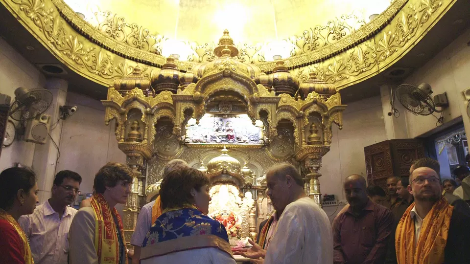 Photo of Siddhivinayak Temple, Mumbai, Maharashtra, India by Prateek Dham