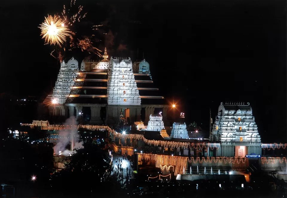 Photo of Iskcon Temple, Yeshwanthpur Industrial Suburb, Bengaluru, Karnataka, India by Prateek Dham