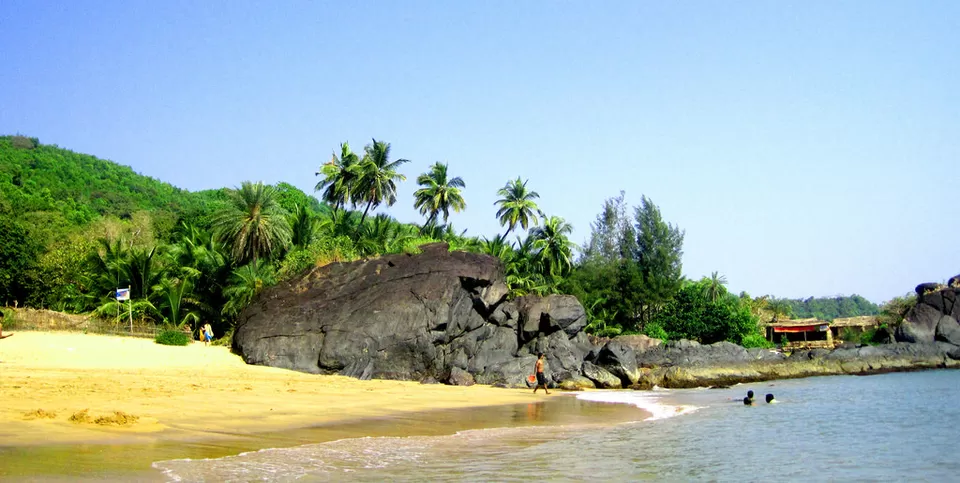 Photo of Half Moon Beach, Gokarna, Karnataka, India by Prateek Dham