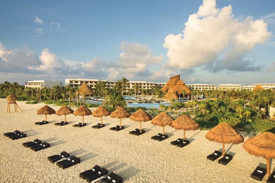 Photo of In 2018, Splurge At These 8 Ultra-Luxurious Resorts Across The World That You Couldn't In 2017 by Prateek Dham