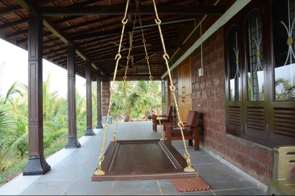 Photo of No Time Or Money For Goa? At ₹500 Per Head, Stay At This Beachside Weekend Retreat In Ganpatipule by Prateek Dham