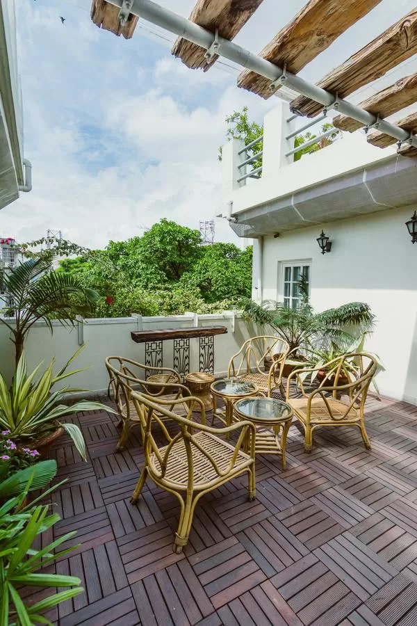 Photo of The Corner Courtyard, Sarat Bose Road, Hazra, Kolkata, West Bengal, India by Prateek Dham