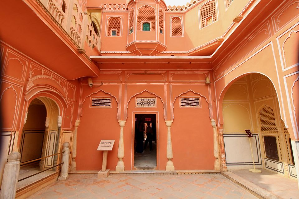 Photo of Hawa Mahal, Hawa Mahal Road, Badi Choupad, J.D.A. Market, Kanwar Nagar, Jaipur, Rajasthan, India by prasoon padhye