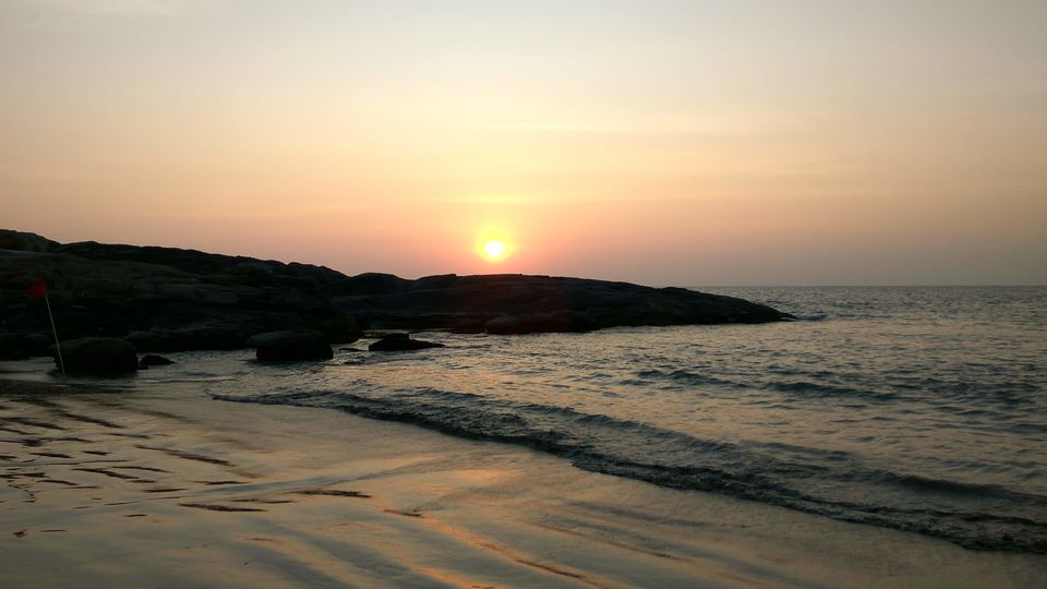 Photo of Kovalam Beach, Kerala by Wriddhi Bagchi