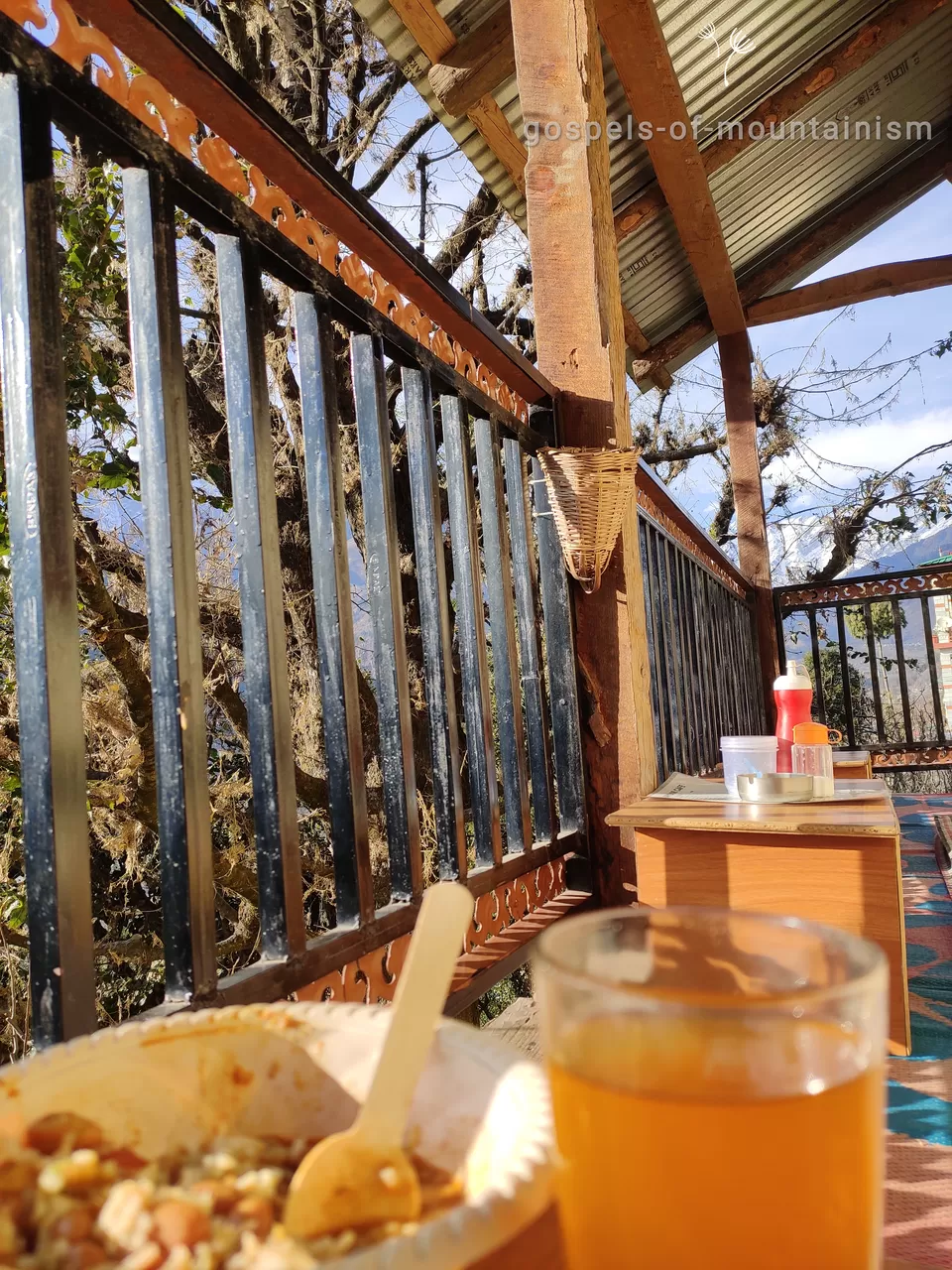 Photo of Lazy Brunch @Apidor Cafe - Review #manali #tripotocommunity #cafe #himachal by gospels-of-mountainism