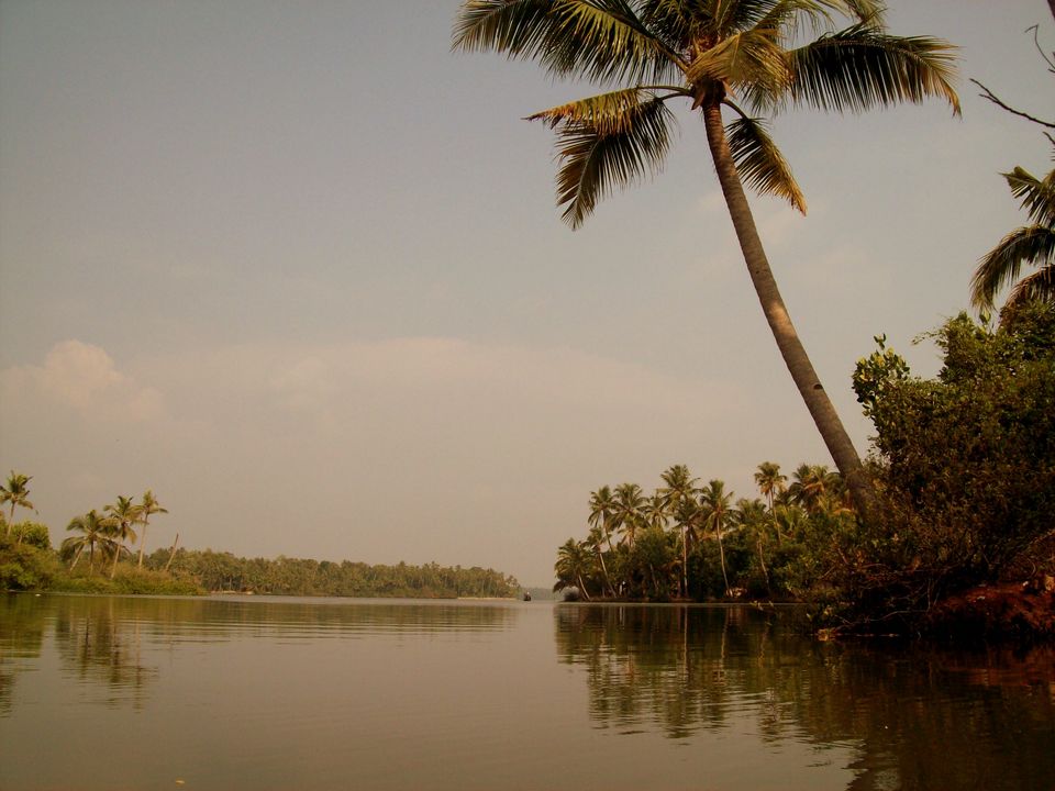 Photo of Ashtamudi Lake, Munroe Island, Kollam, Kerala, India by Munish