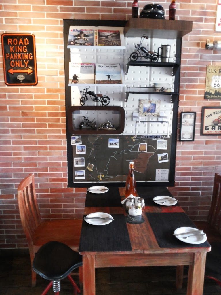 Photo of Bikers Cafe, Sector B, New Delhi, Delhi, India by Anmol Arora (Boring Traveller)