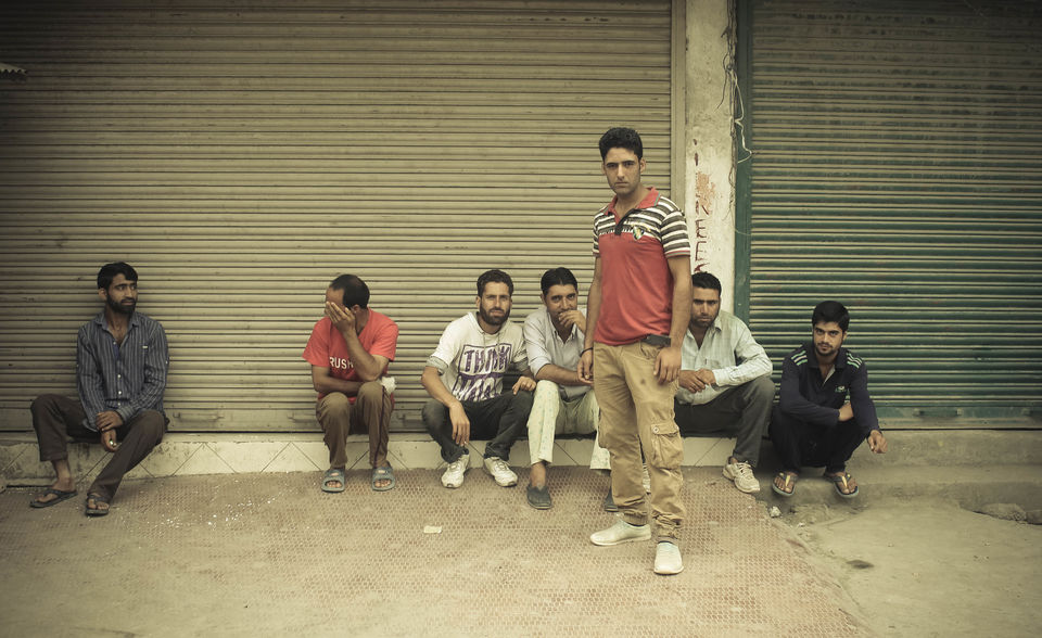 Photo of Inside Srinagar Pictures: Silence on the streets of Kashmir 1/8 by Anmol Arora (Boring Traveller)